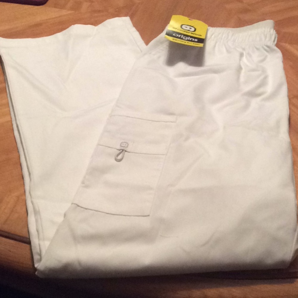 Women’s Large scrub pants.